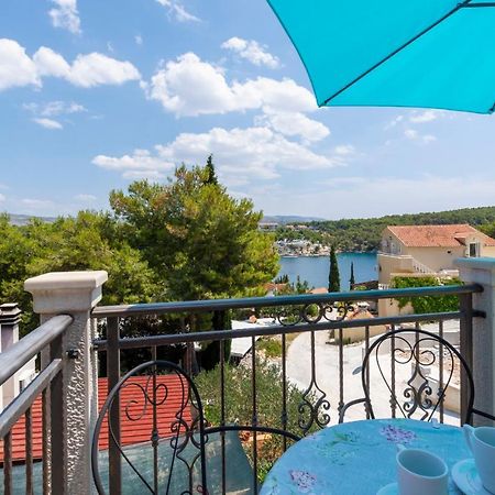 Apartments Listes Милна Екстериор снимка