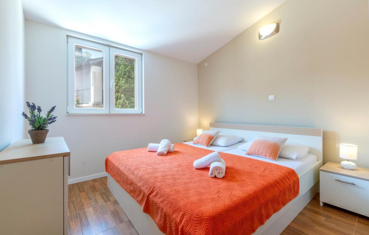 Apartments Listes Милна Екстериор снимка