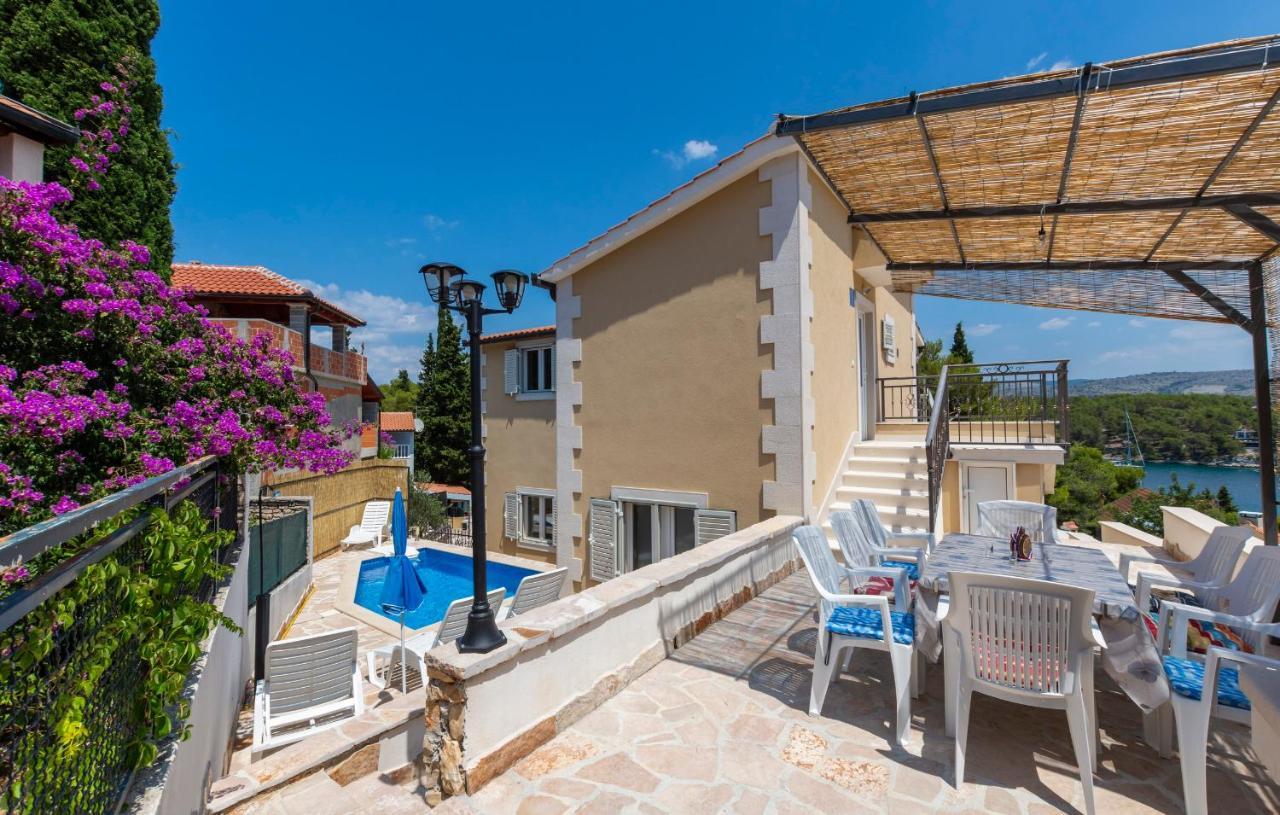 Apartments Listes Милна Екстериор снимка